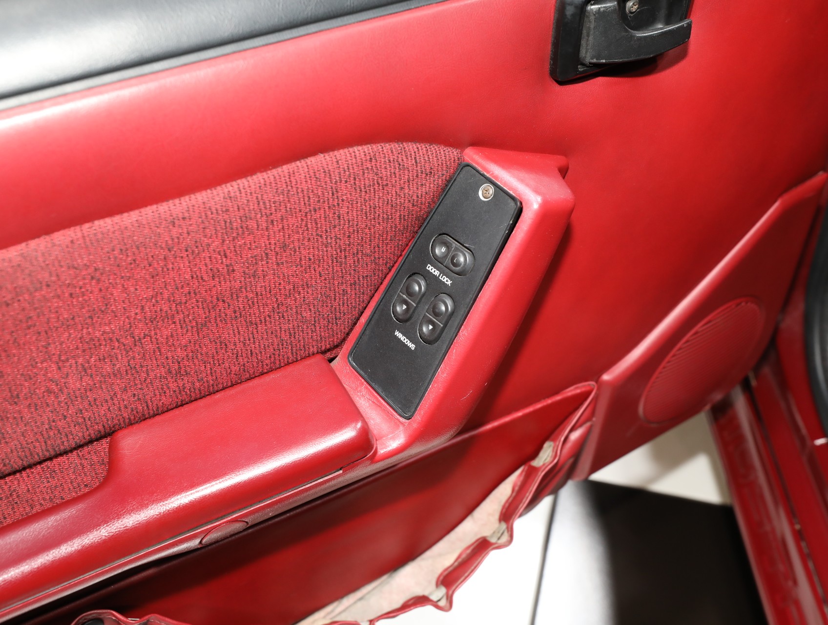 1990 Ford Mustang 48