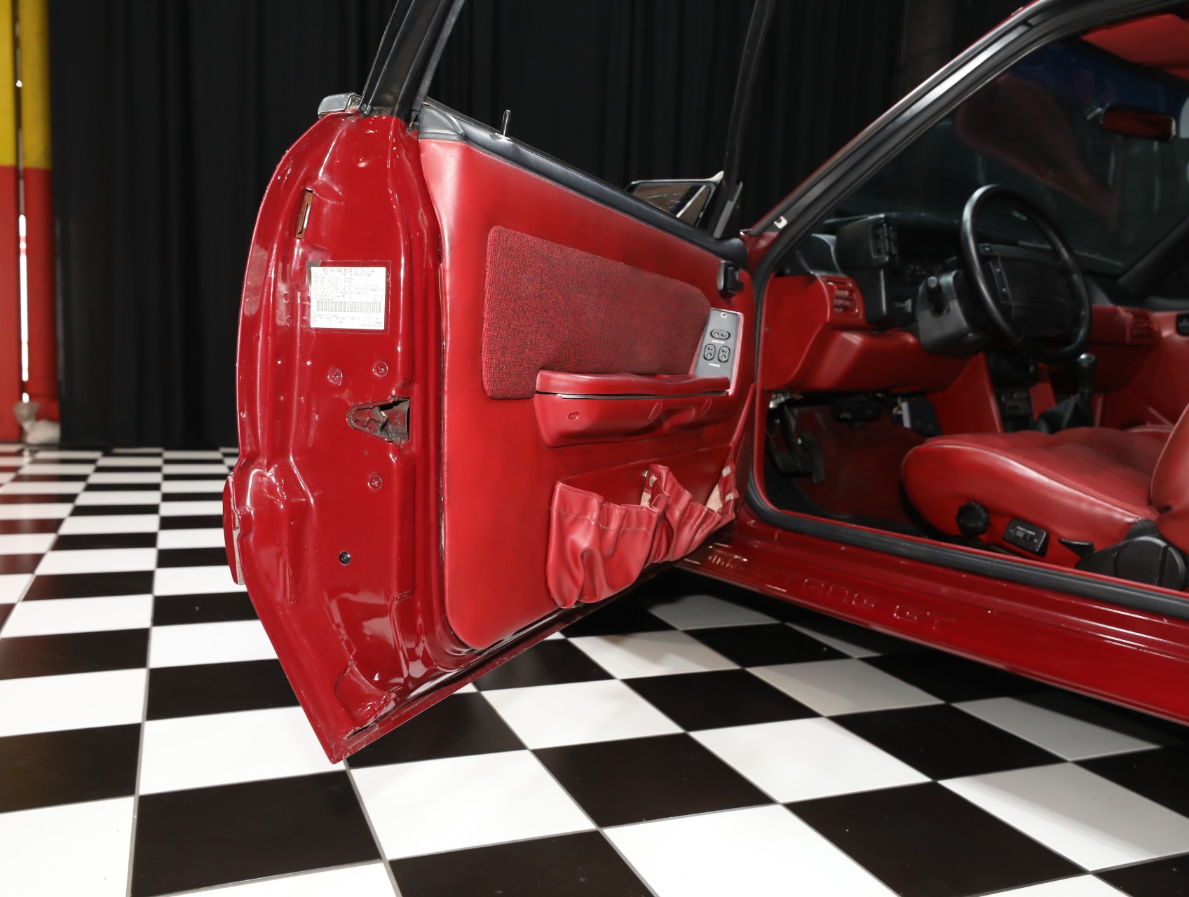 1990 Ford Mustang 49
