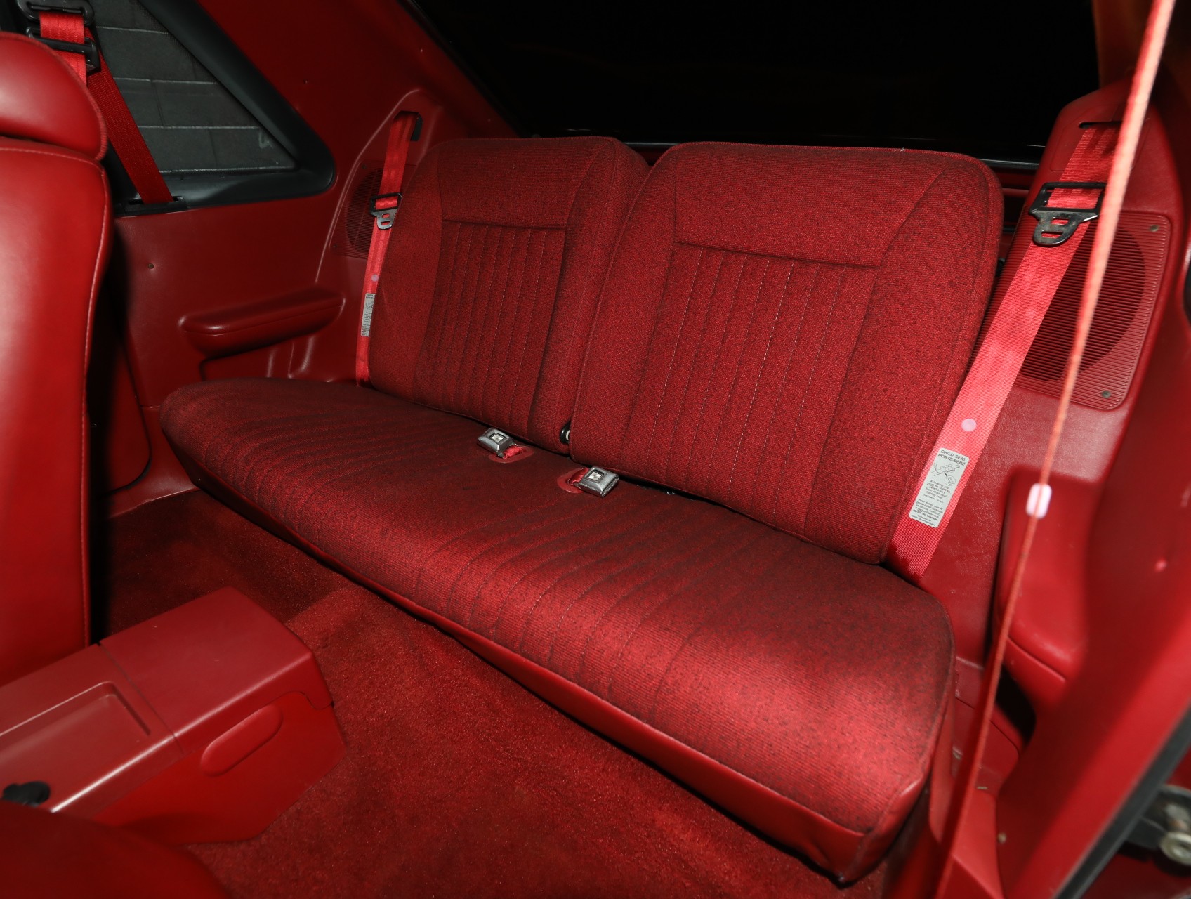 1990 Ford Mustang 4