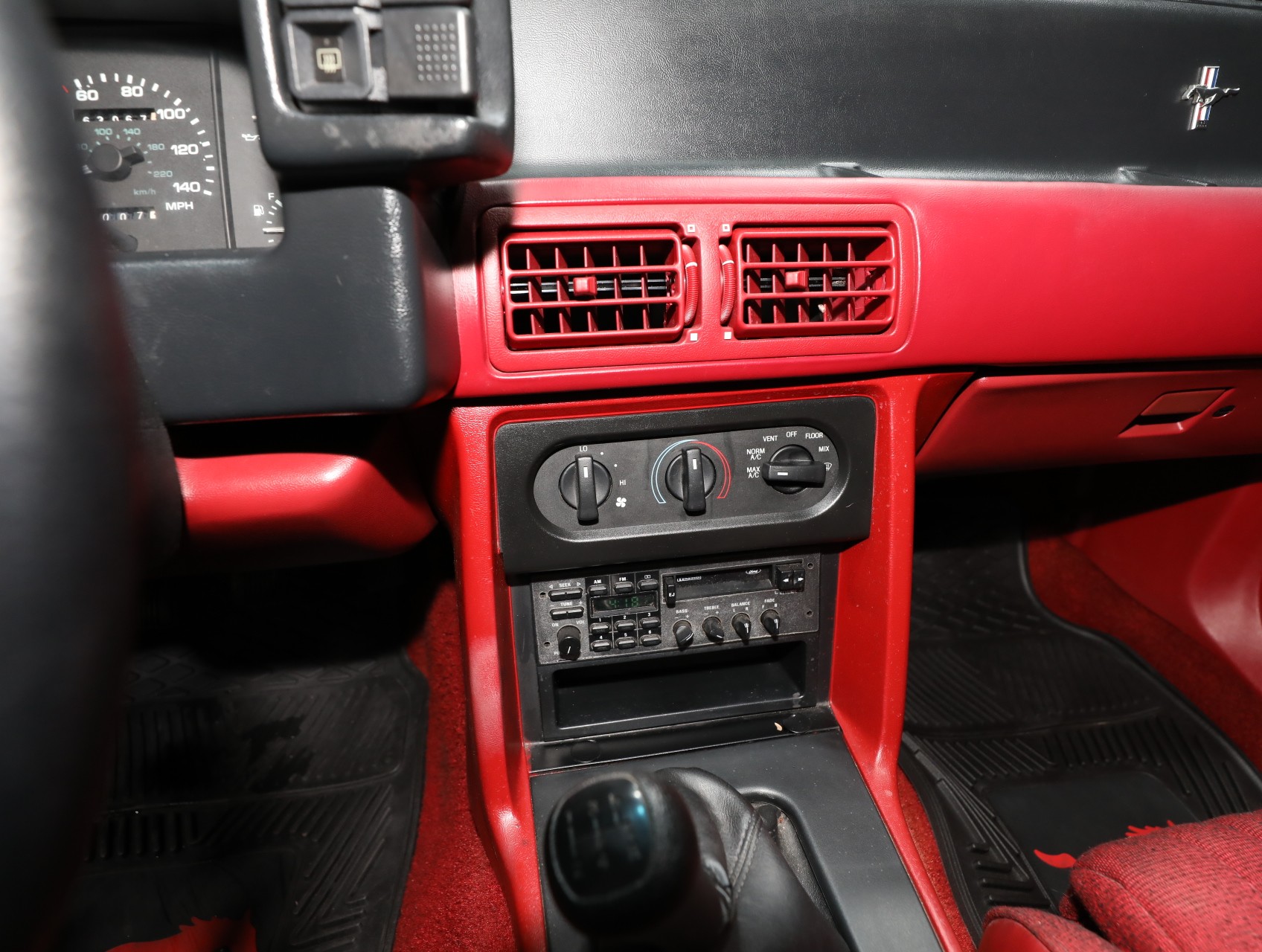 1990 Ford Mustang 54