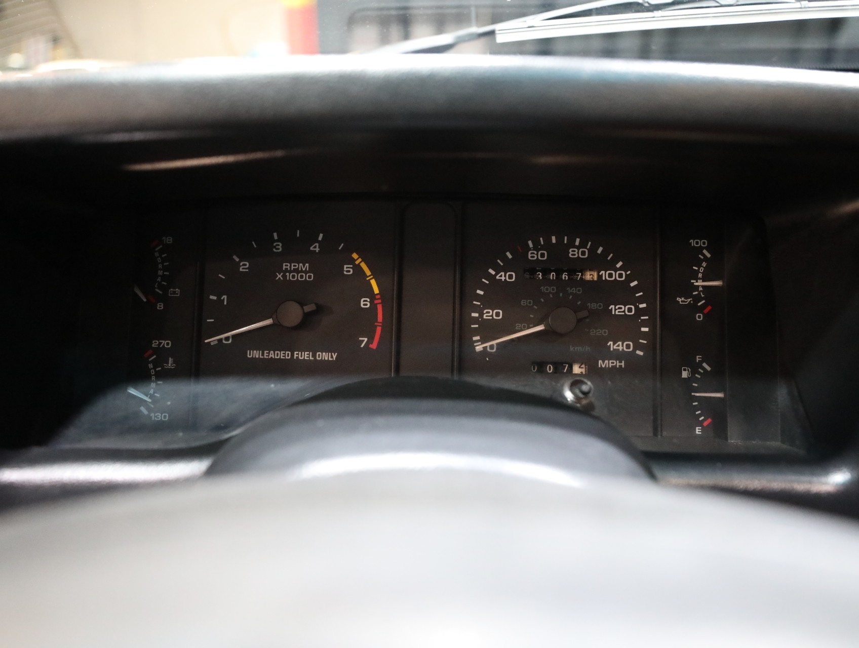 1990 Ford Mustang 59