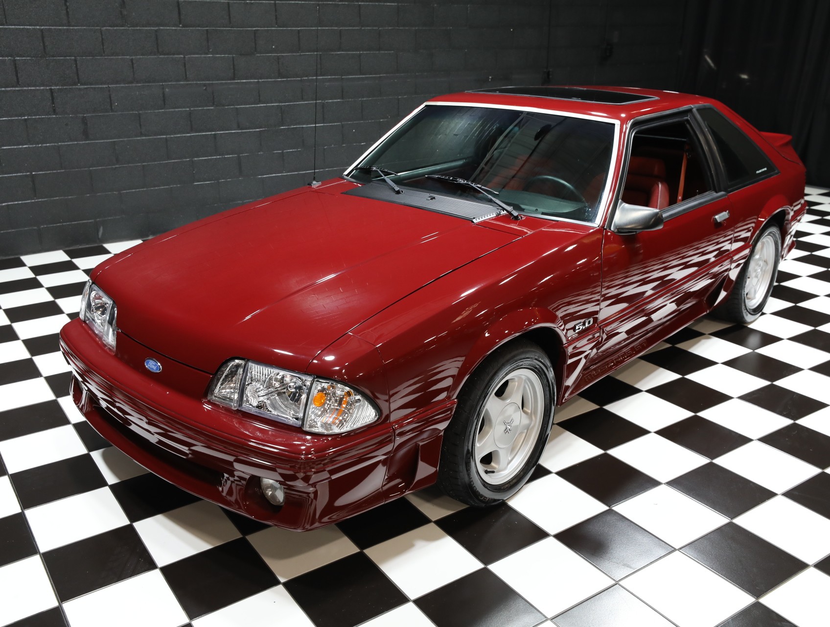 1990 Ford Mustang 6