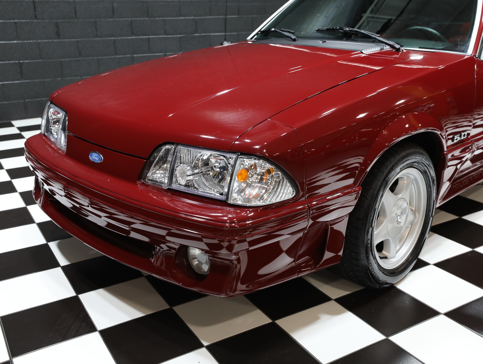 1990 Ford Mustang 7