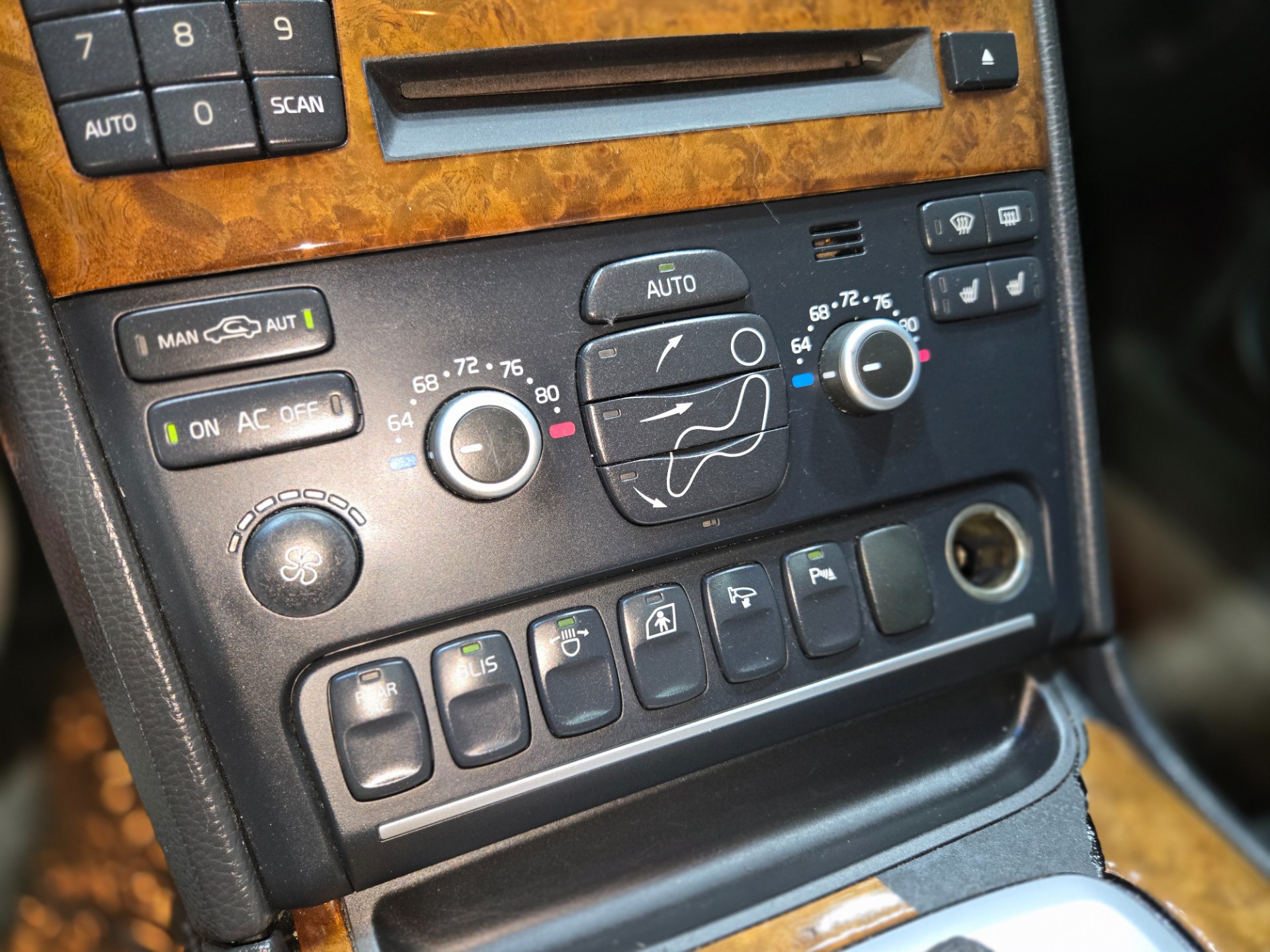 2009 Volvo XC90 101