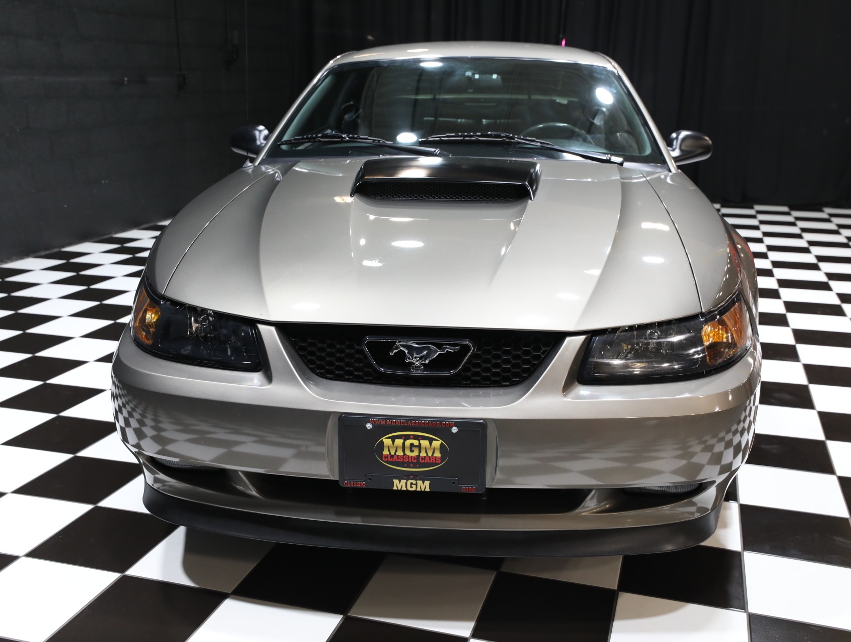 2002 Ford Mustang 12