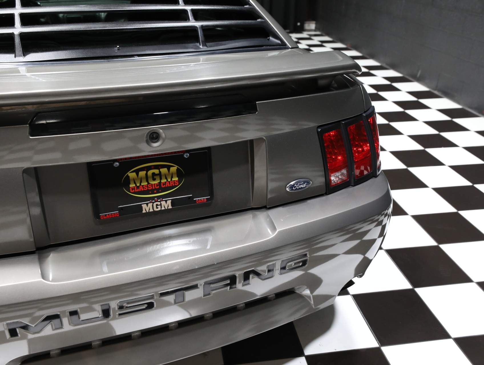 2002 Ford Mustang 22