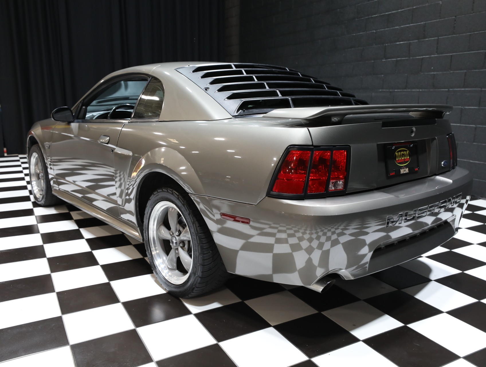2002 Ford Mustang 27
