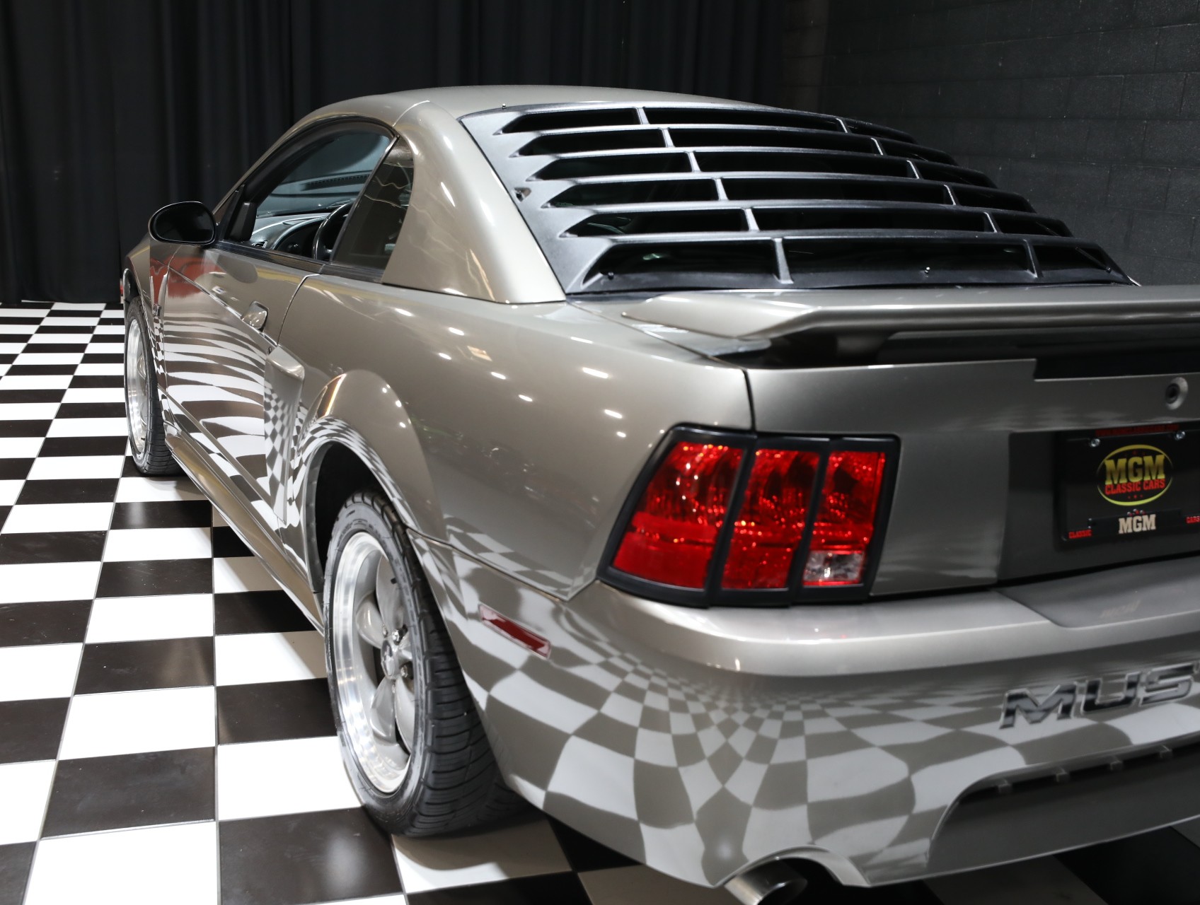 2002 Ford Mustang 29