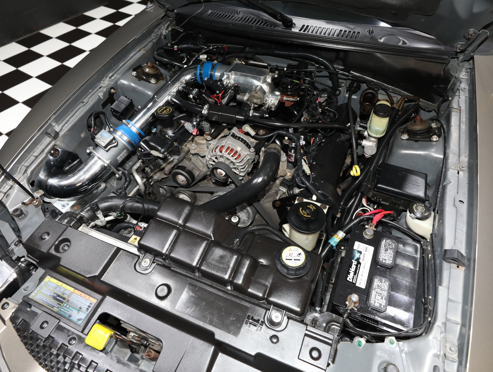 2002 Ford Mustang 2