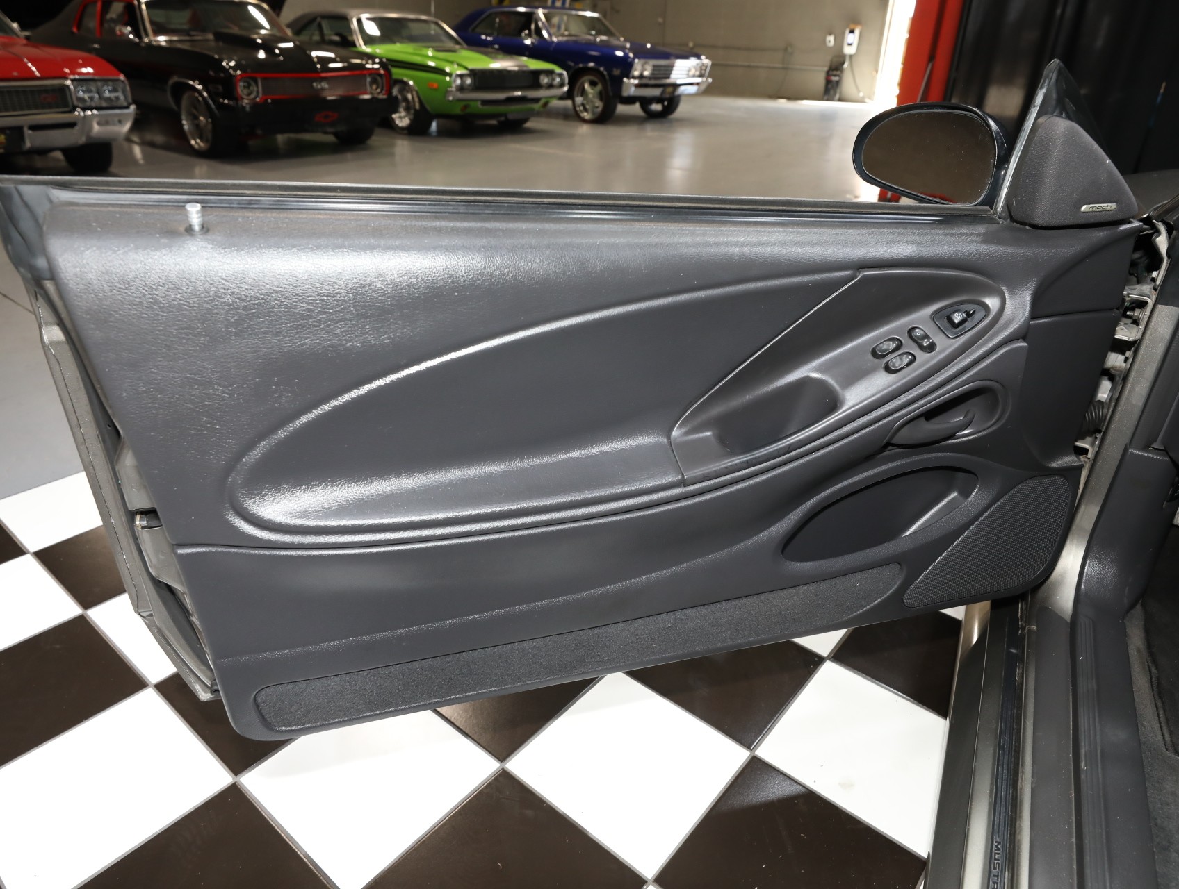 2002 Ford Mustang 45