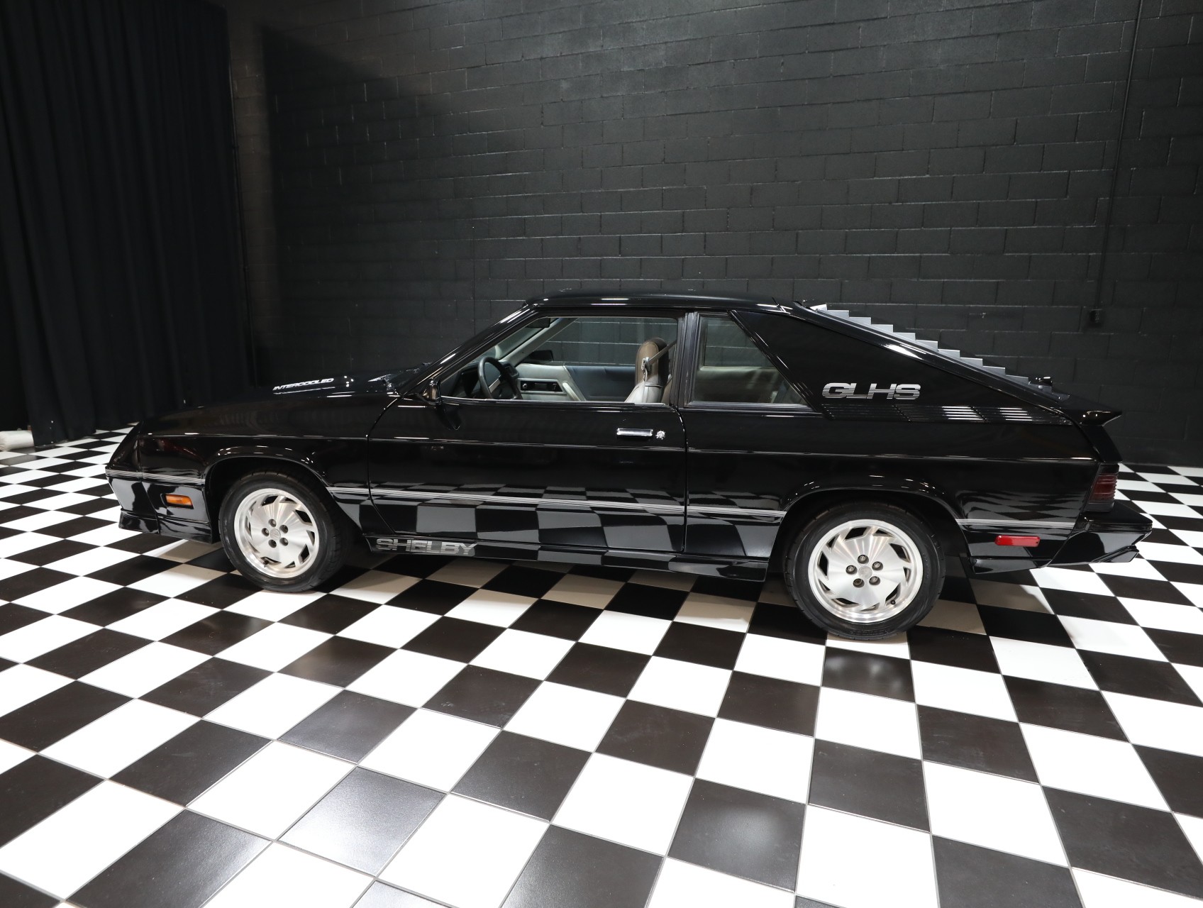 1987 Dodge Charger 33