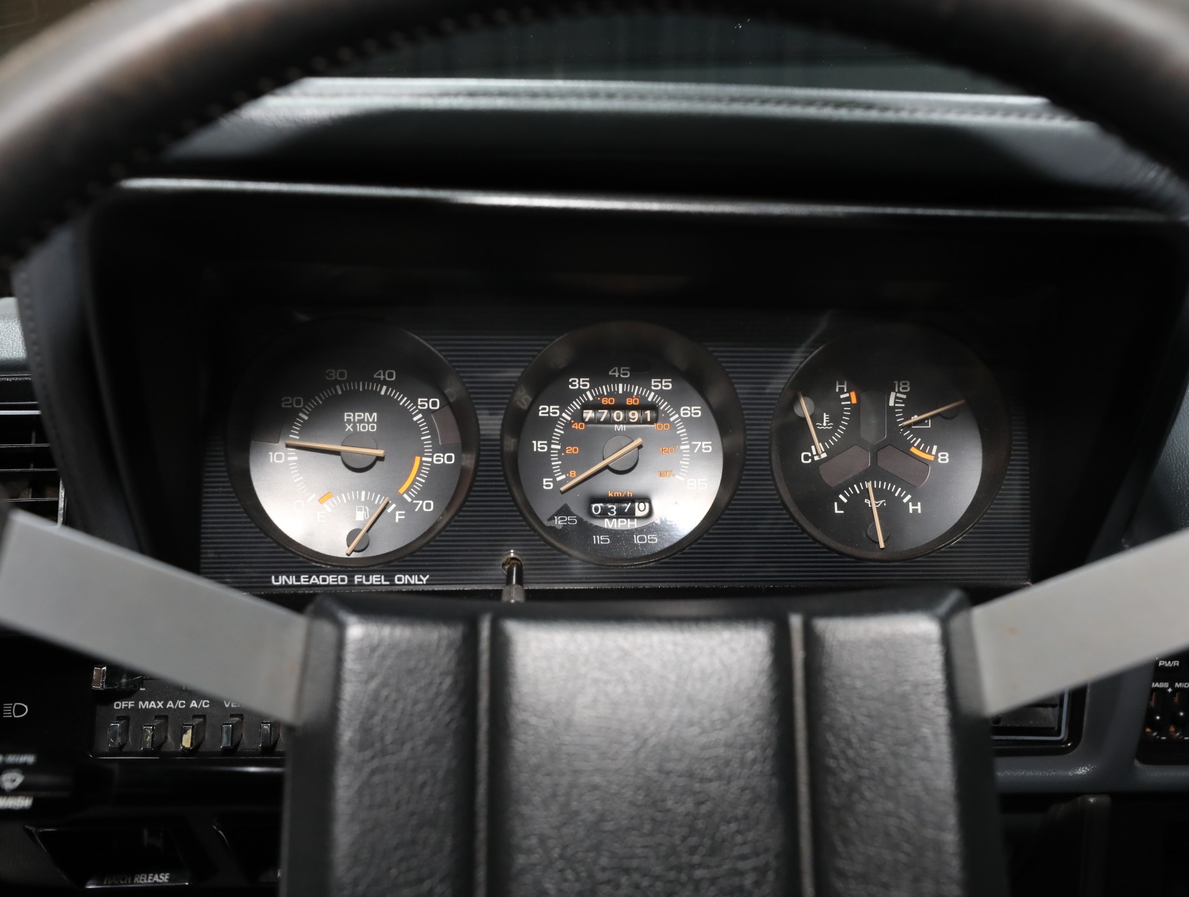 1987 Dodge Charger 64