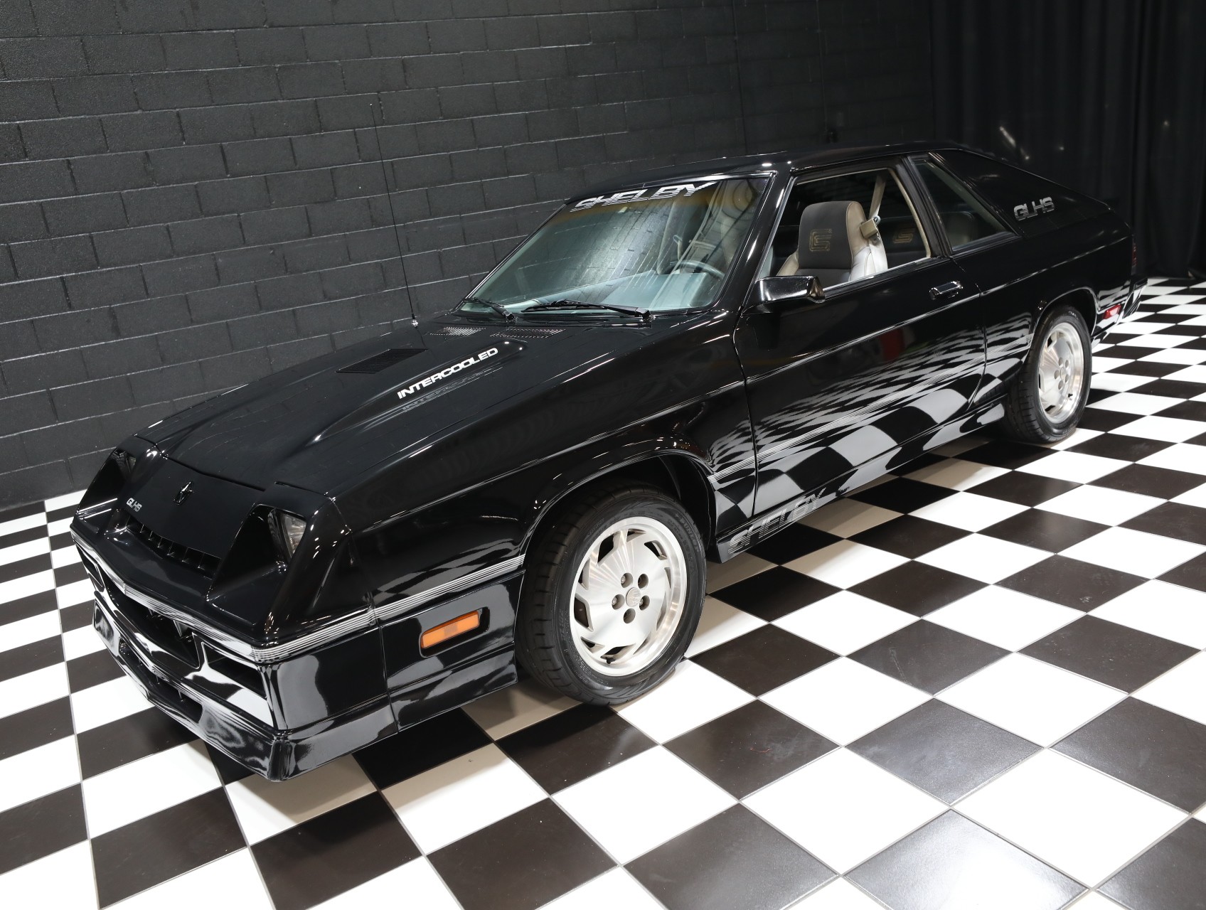 1987 Dodge Charger 9