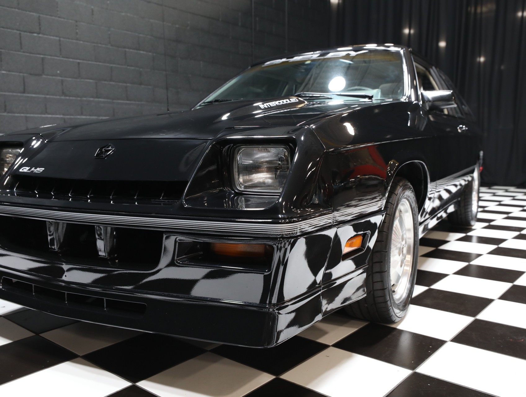 1987 Dodge Charger 10