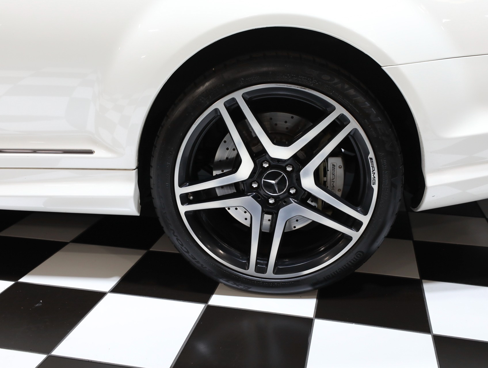 2013 Mercedes-Benz CL-Class 32