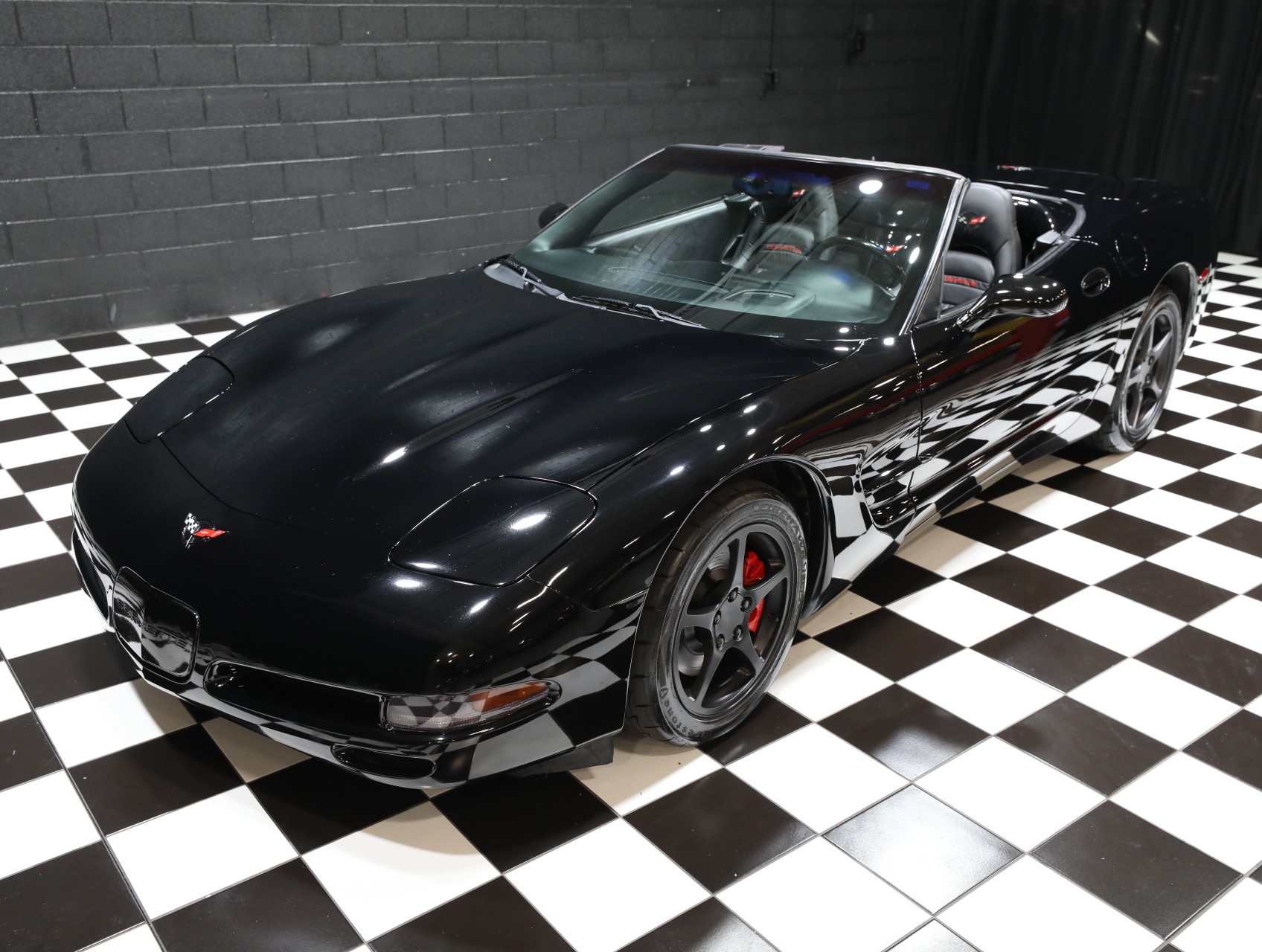 2001 Chevrolet Corvette 11