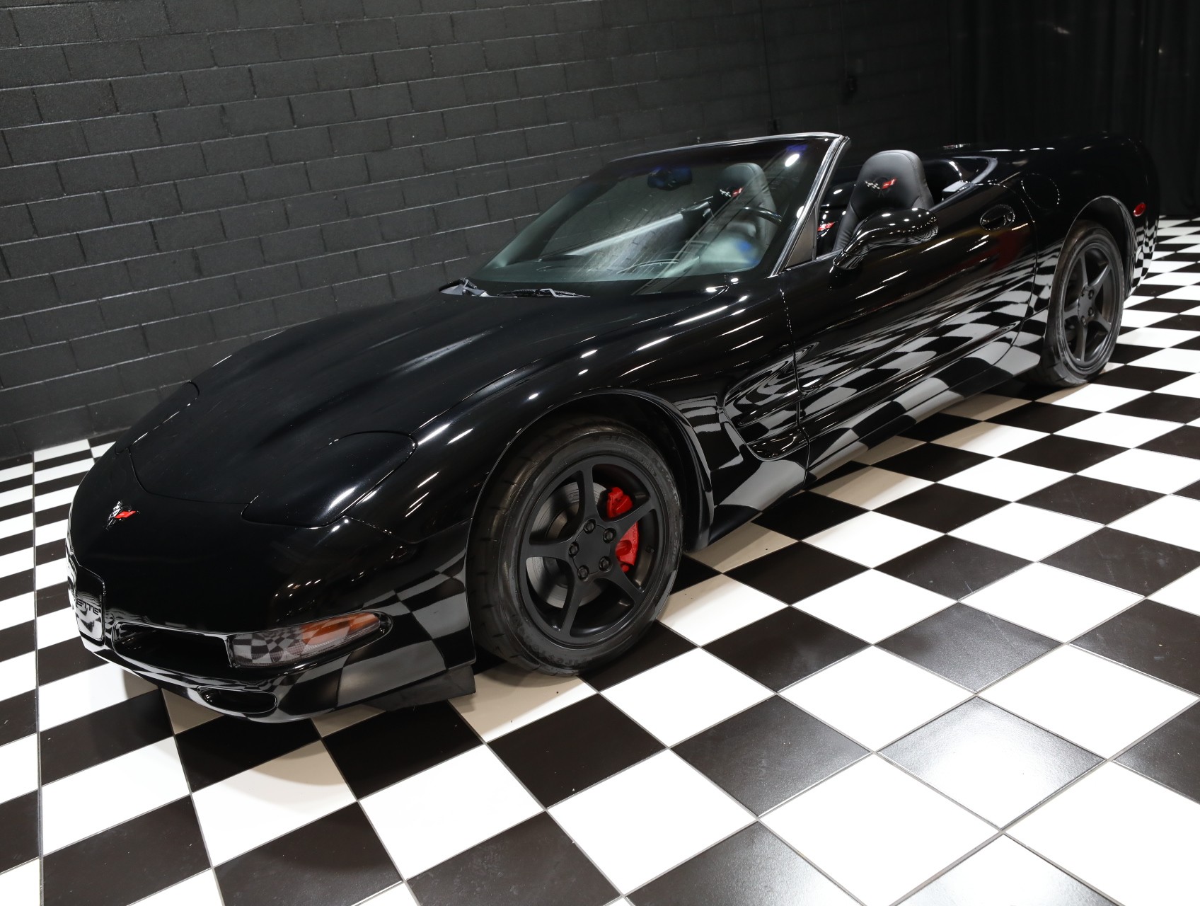 2001 Chevrolet Corvette 13