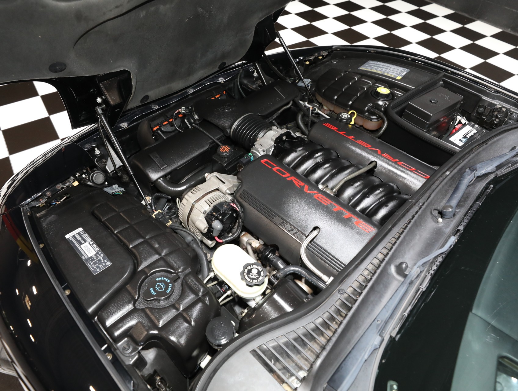 2001 Chevrolet Corvette 2