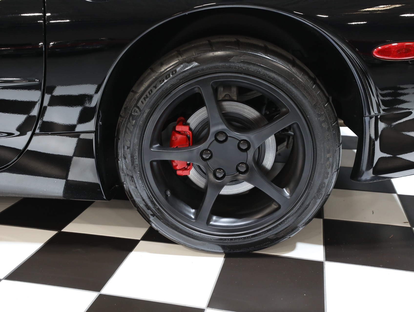 2001 Chevrolet Corvette 35