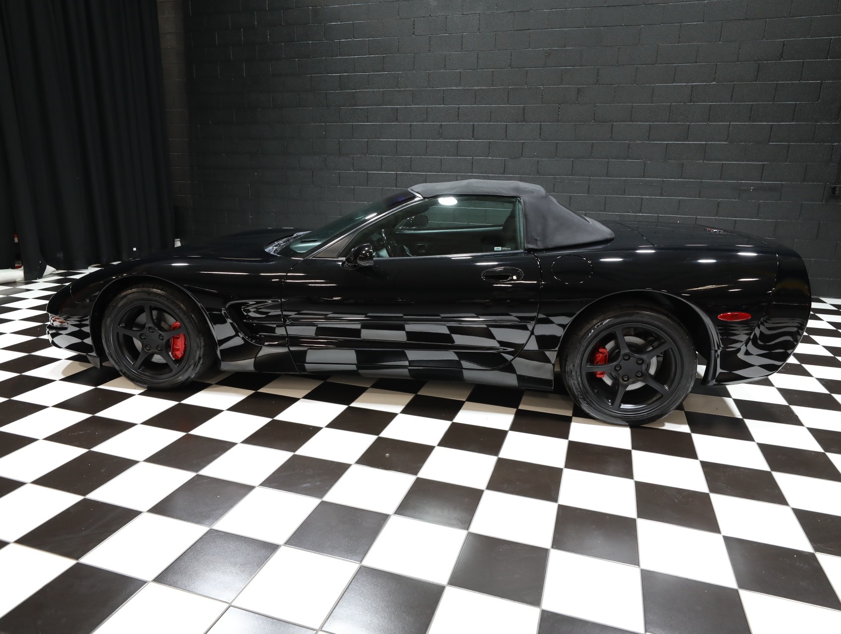 2001 Chevrolet Corvette 7