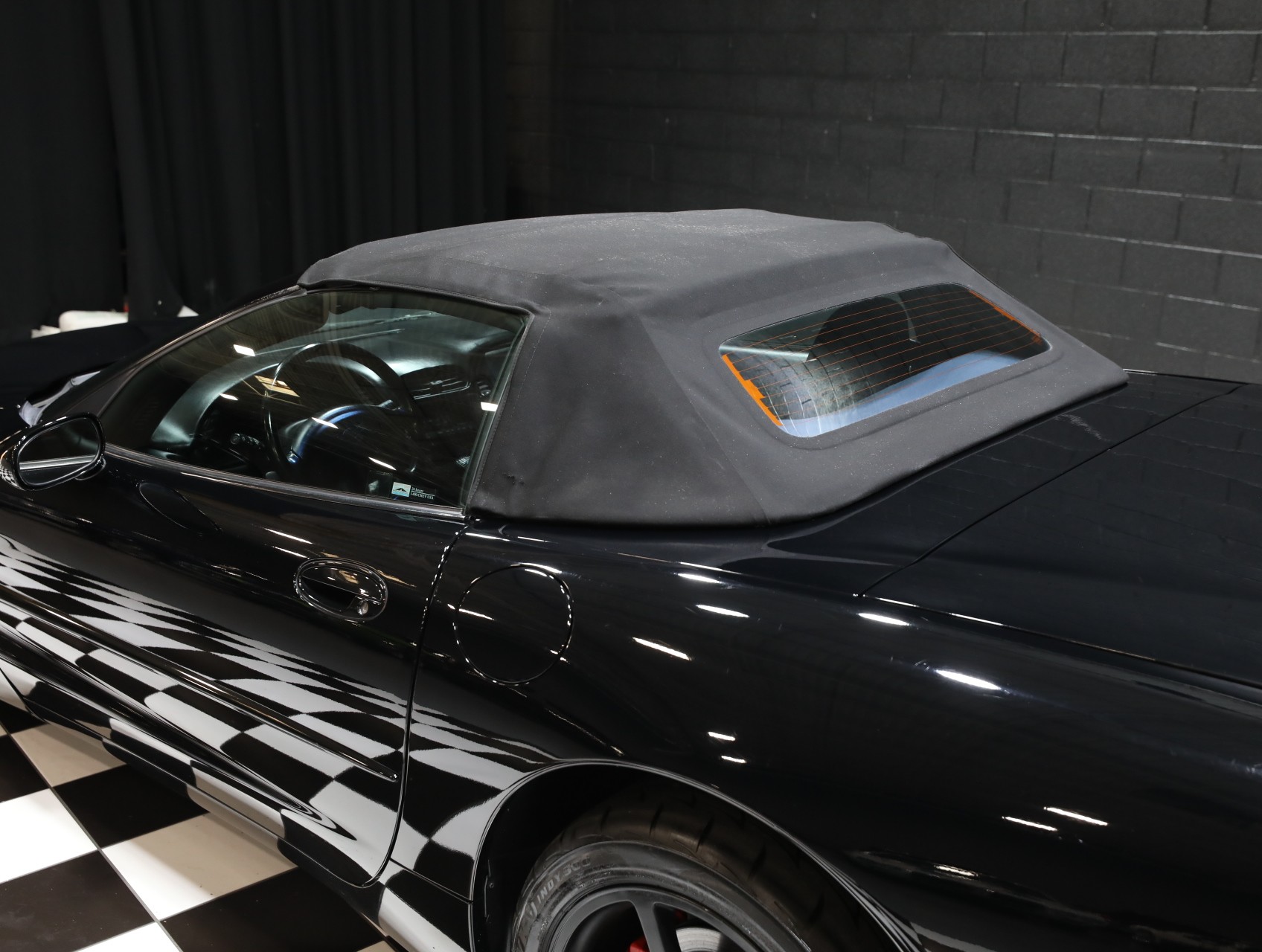 2001 Chevrolet Corvette 9