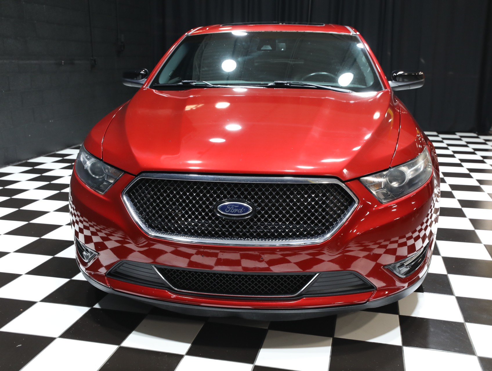 2015 Ford Taurus 12