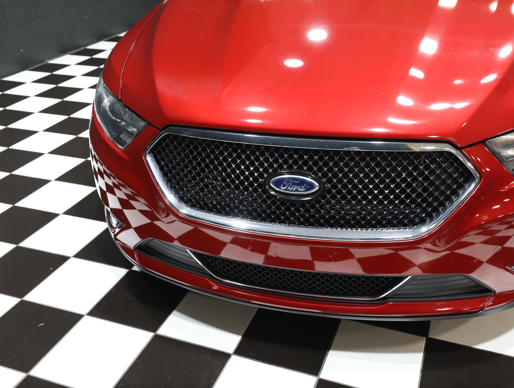 2015 Ford Taurus 13