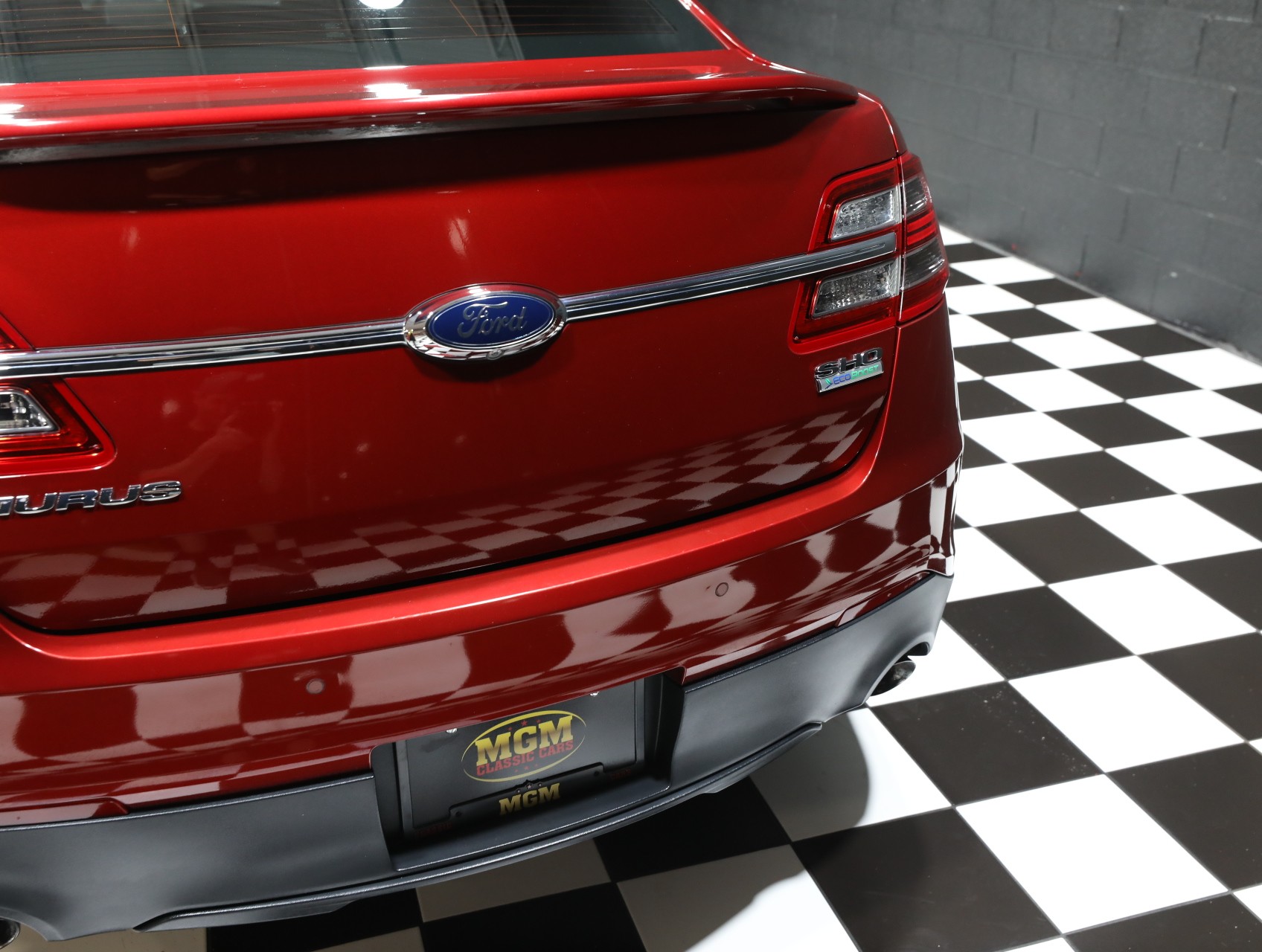 2015 Ford Taurus 21