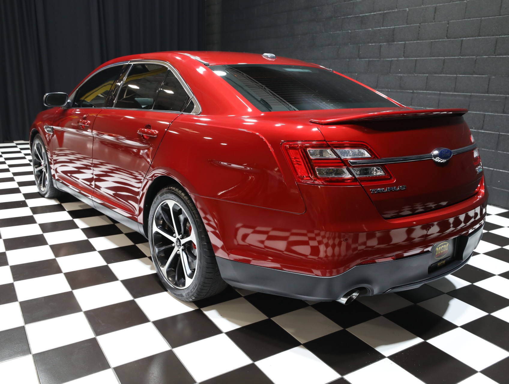 2015 Ford Taurus 26