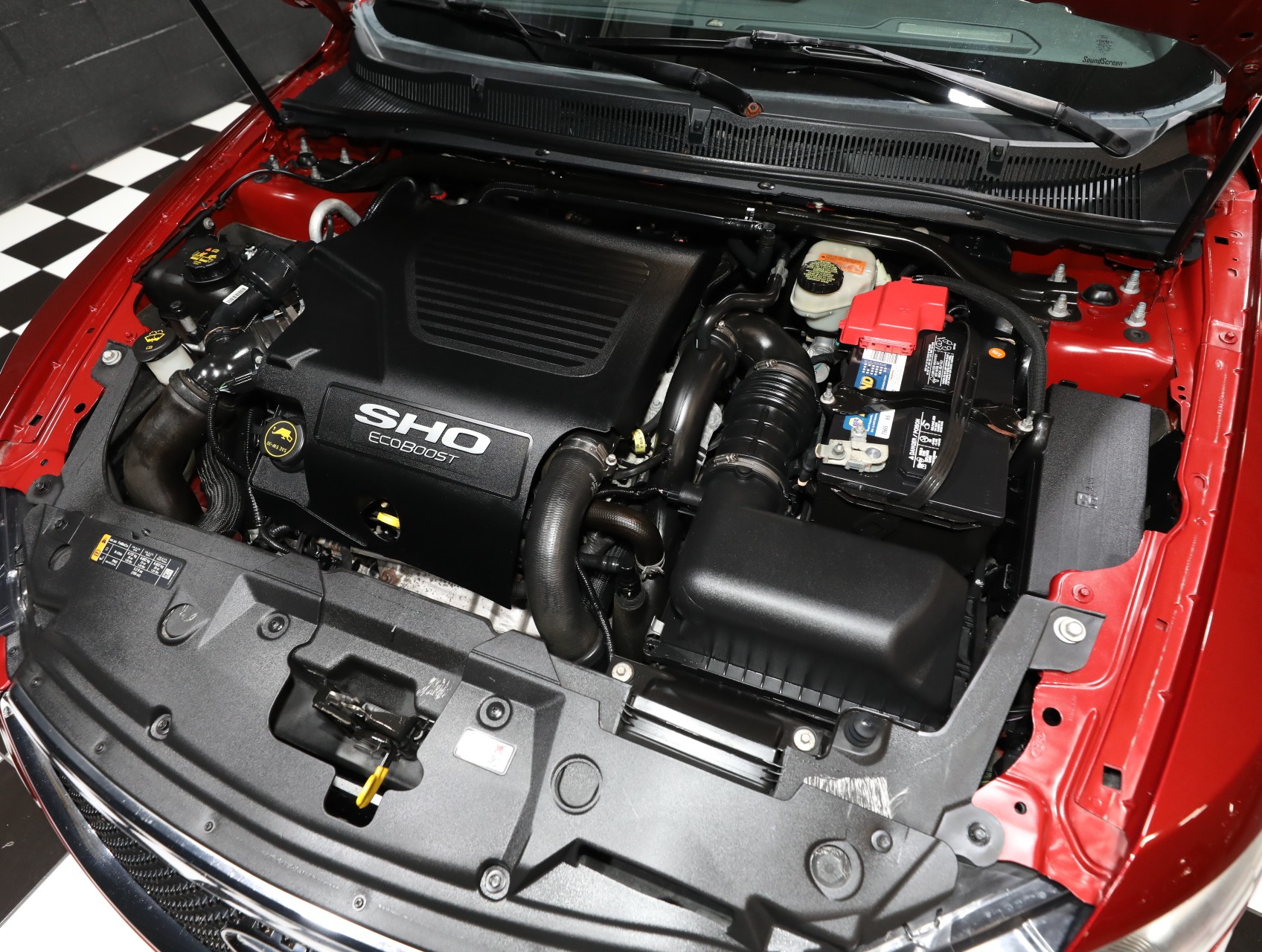 2015 Ford Taurus 3