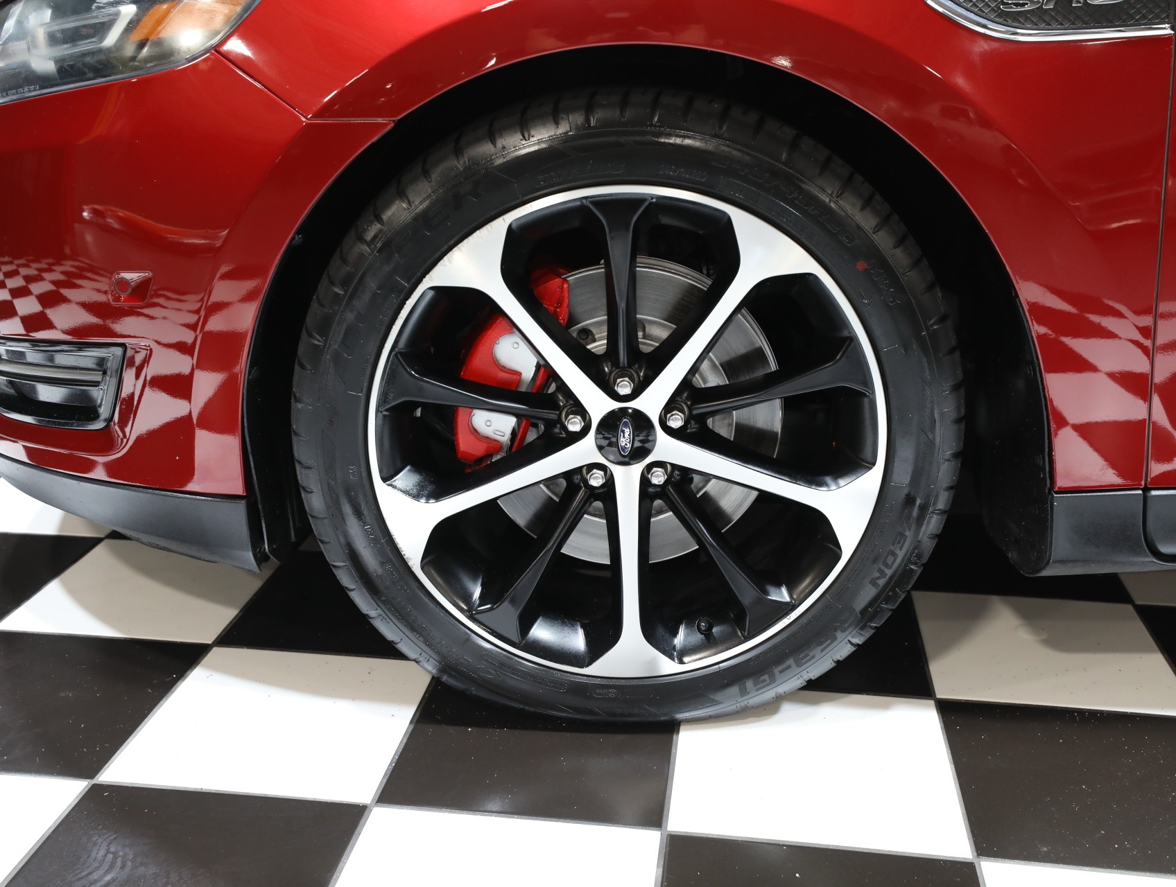 2015 Ford Taurus 32