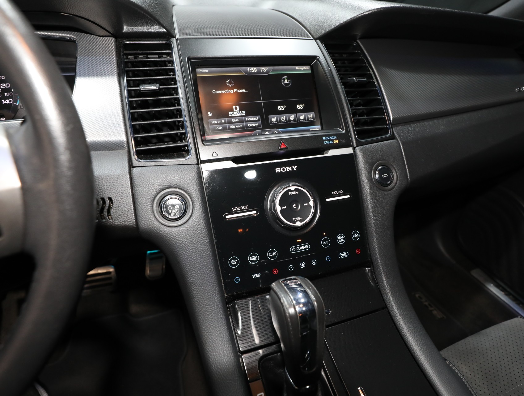 2015 Ford Taurus 51