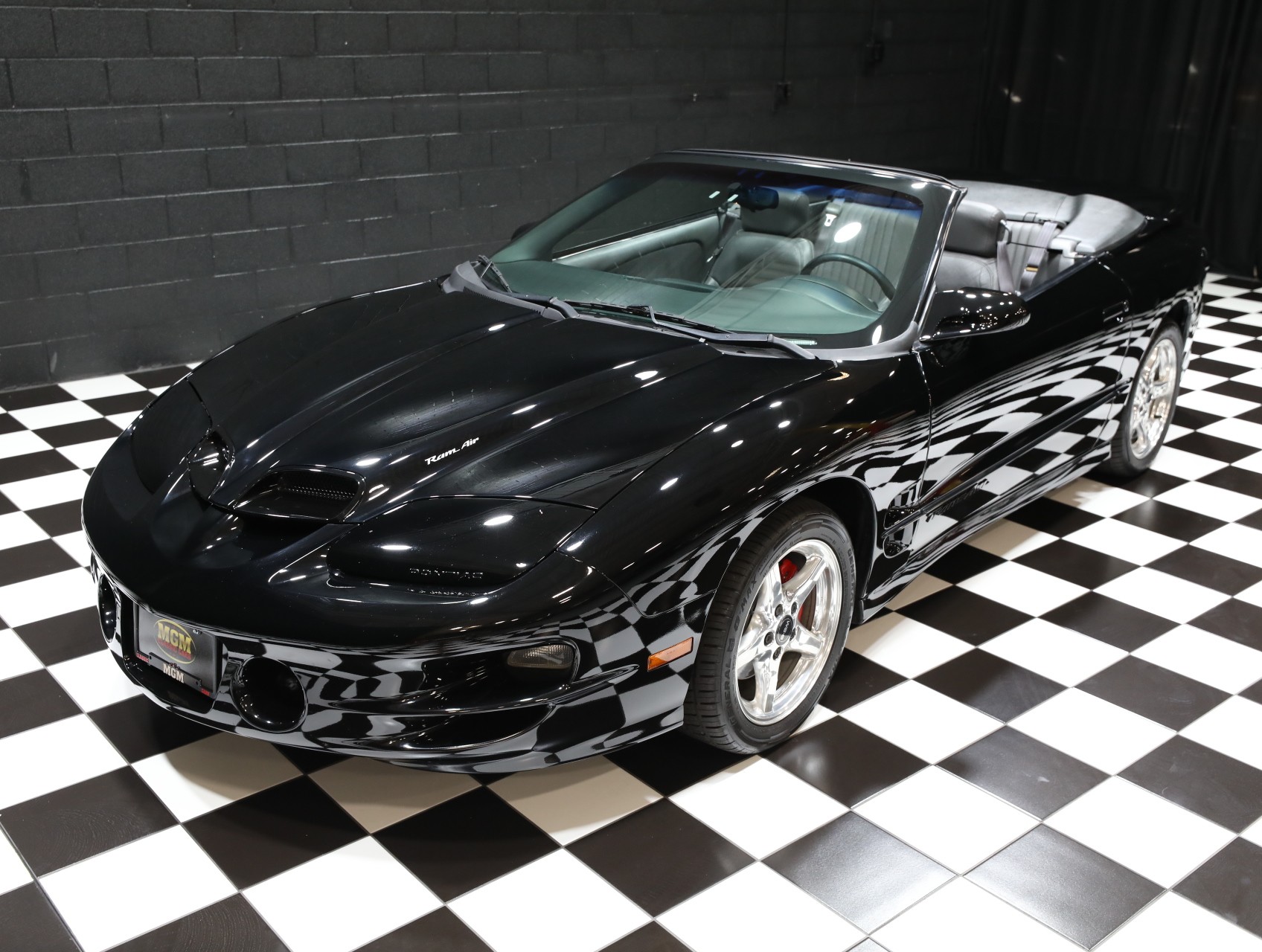 1999 Pontiac Firebird 13