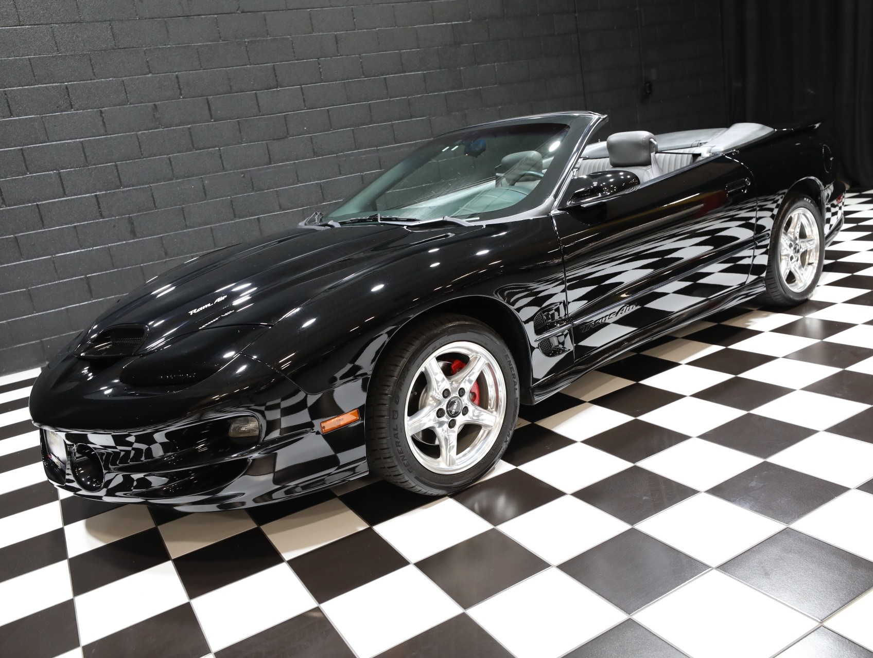 1999 Pontiac Firebird 15