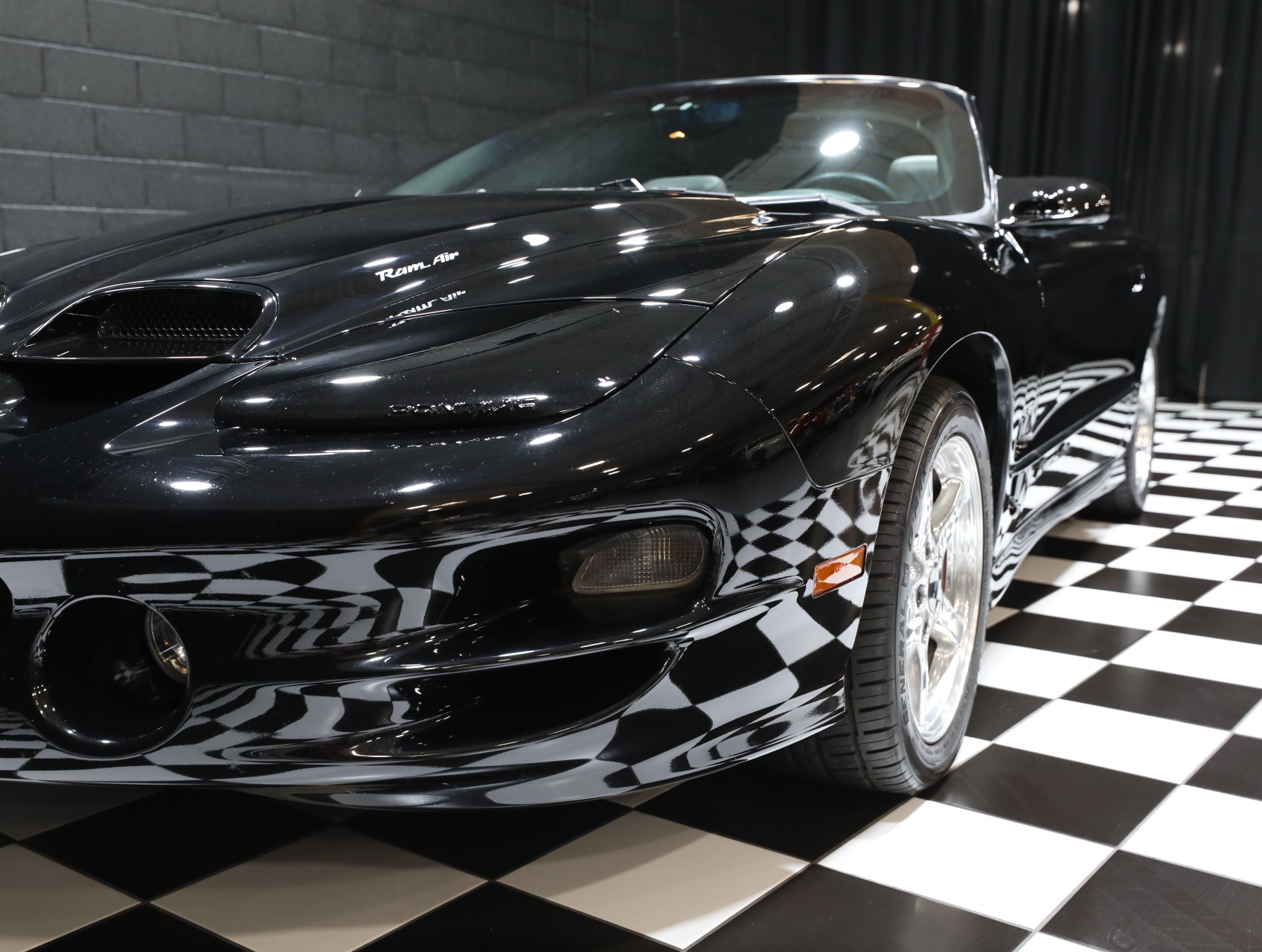 1999 Pontiac Firebird 16