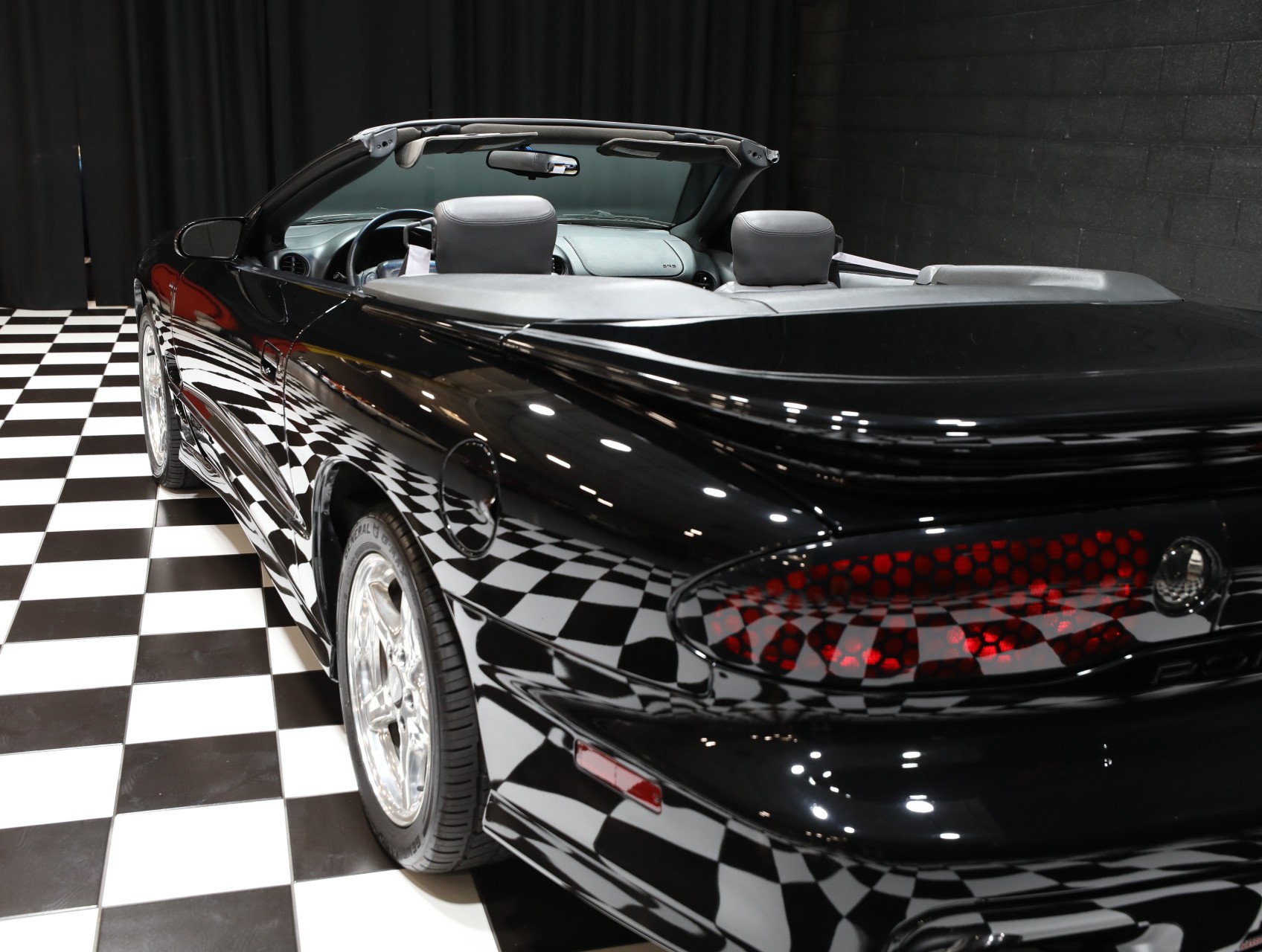 1999 Pontiac Firebird 37