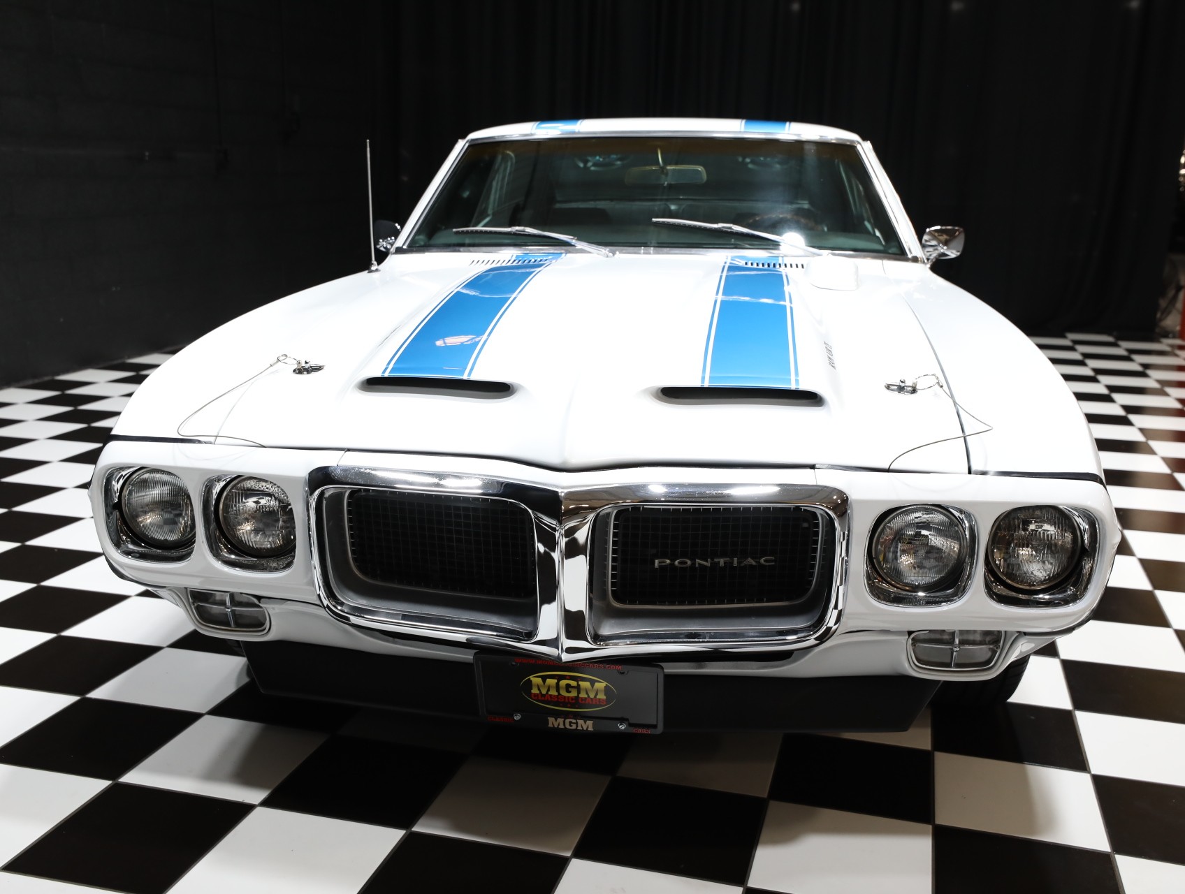 1969 Pontiac Firebird 12