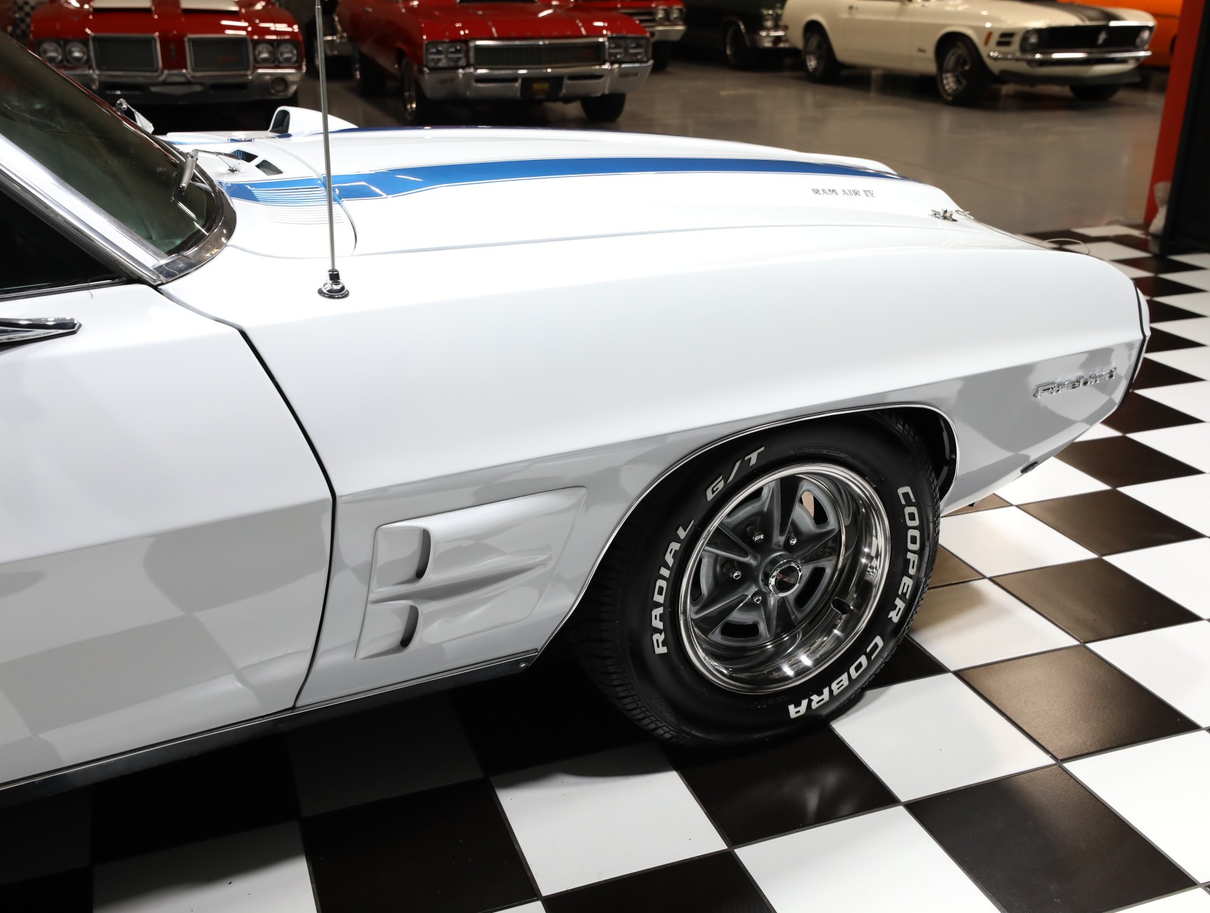 1969 Pontiac Firebird 18