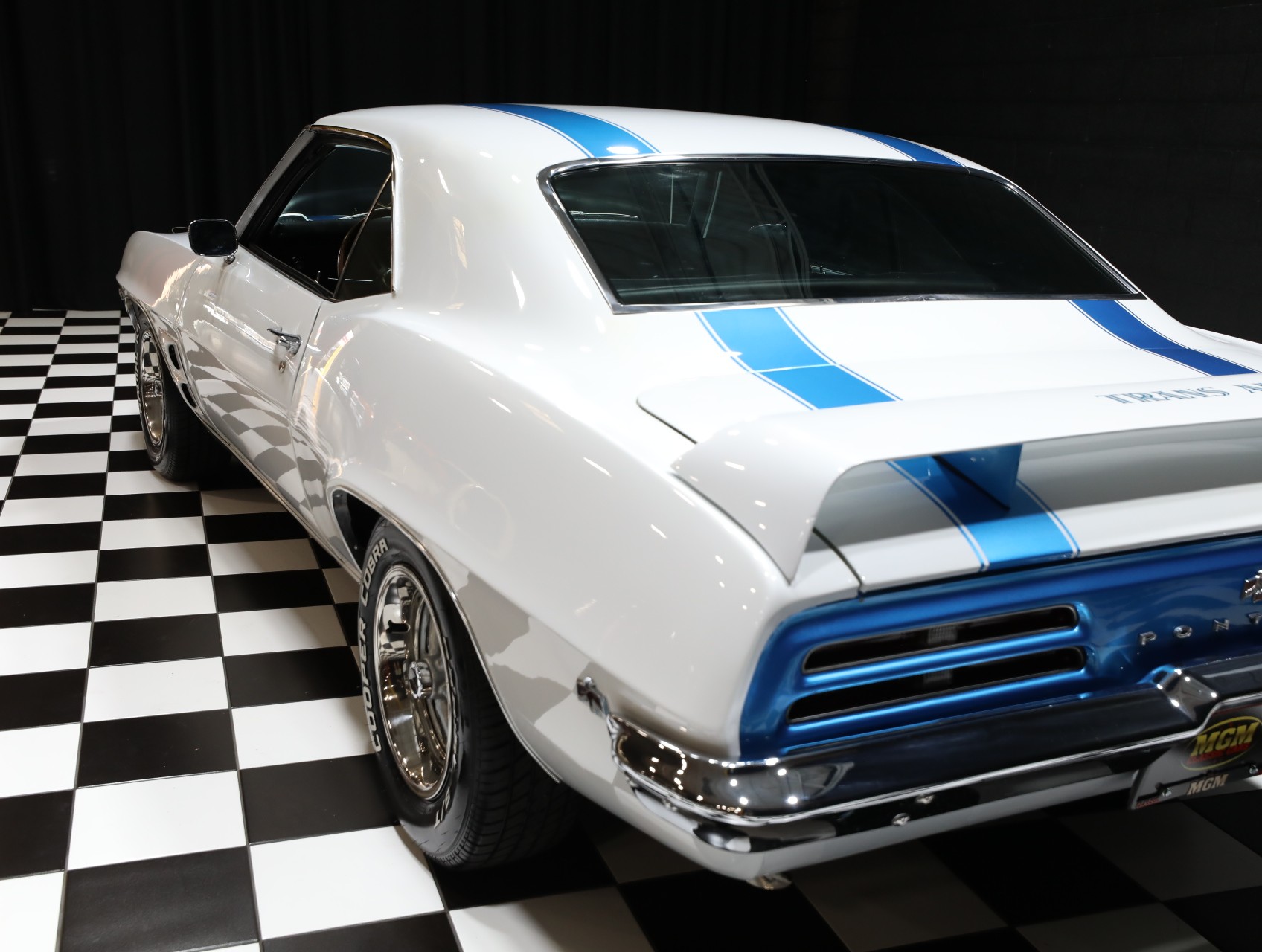 1969 Pontiac Firebird 31