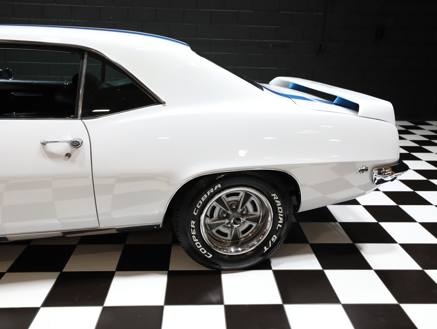 1969 Pontiac Firebird 33