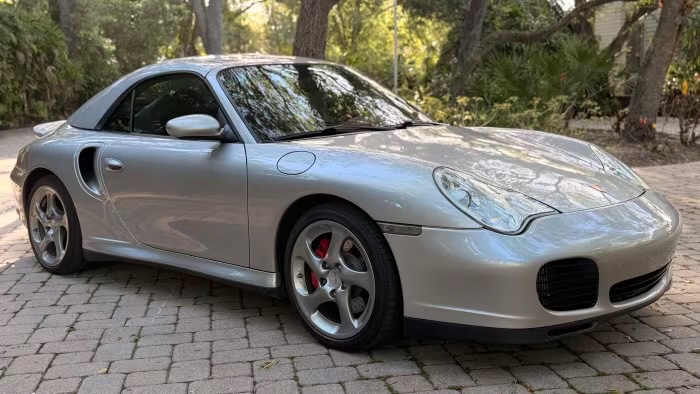 2004 Porsche 911 14