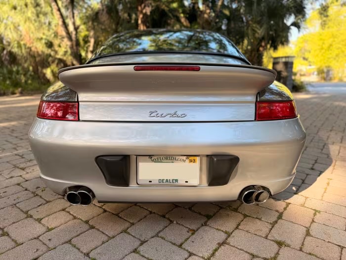 2004 Porsche 911 20