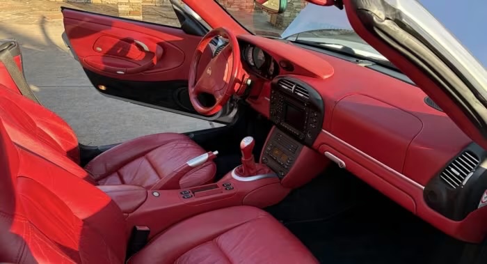 2004 Porsche 911 27