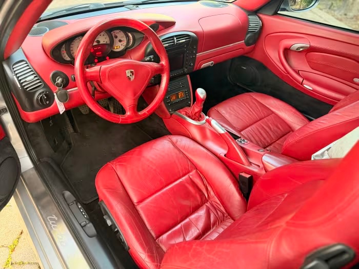 2004 Porsche 911 35
