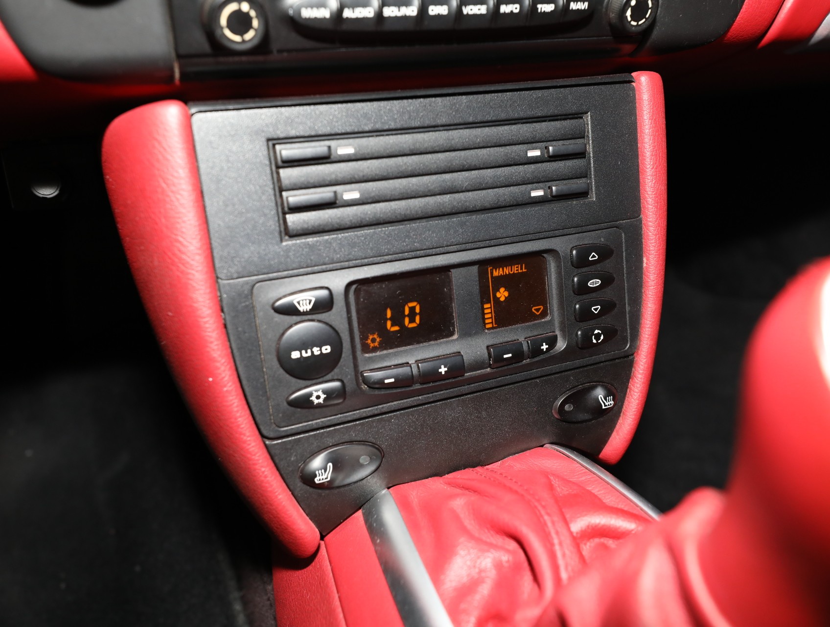2004 Porsche 911 67