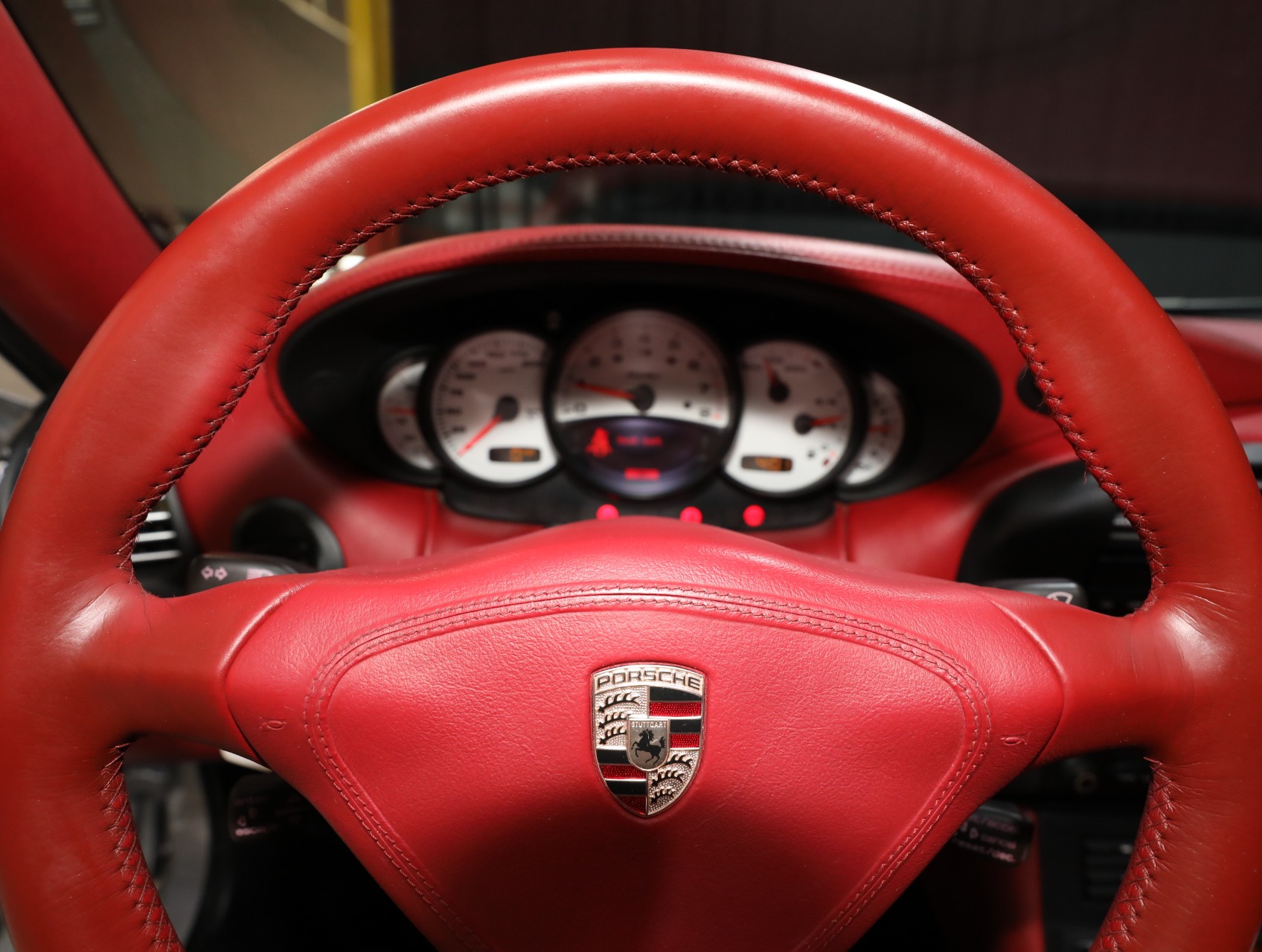 2004 Porsche 911 74