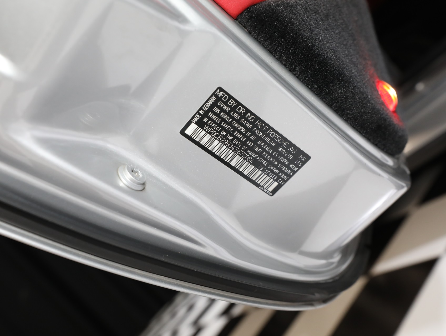 2004 Porsche 911 77