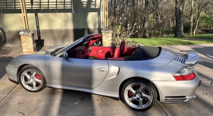 View vehicle photo 6
