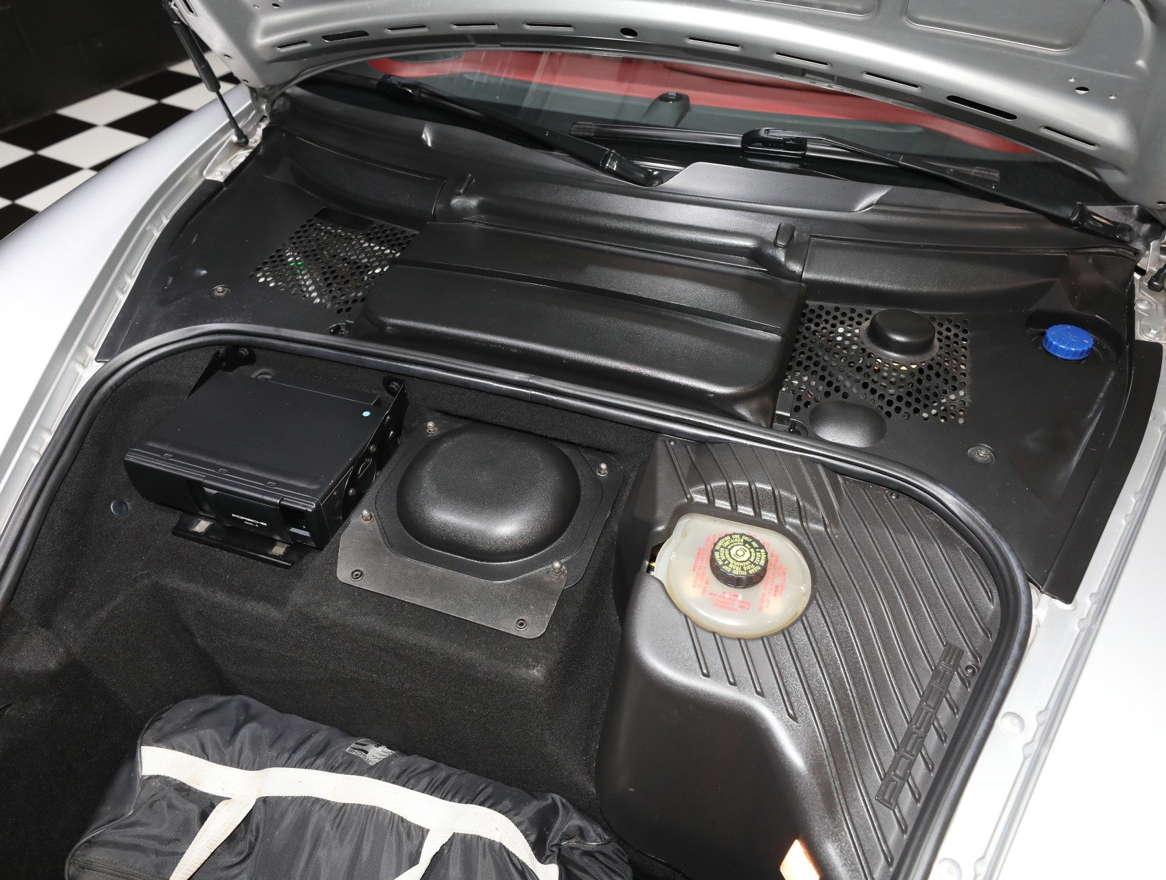 2004 Porsche 911 81