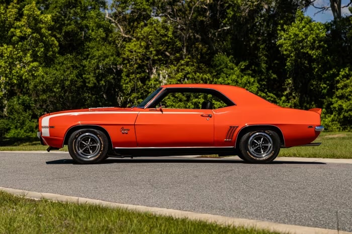 1969 Chevrolet Camaro 19
